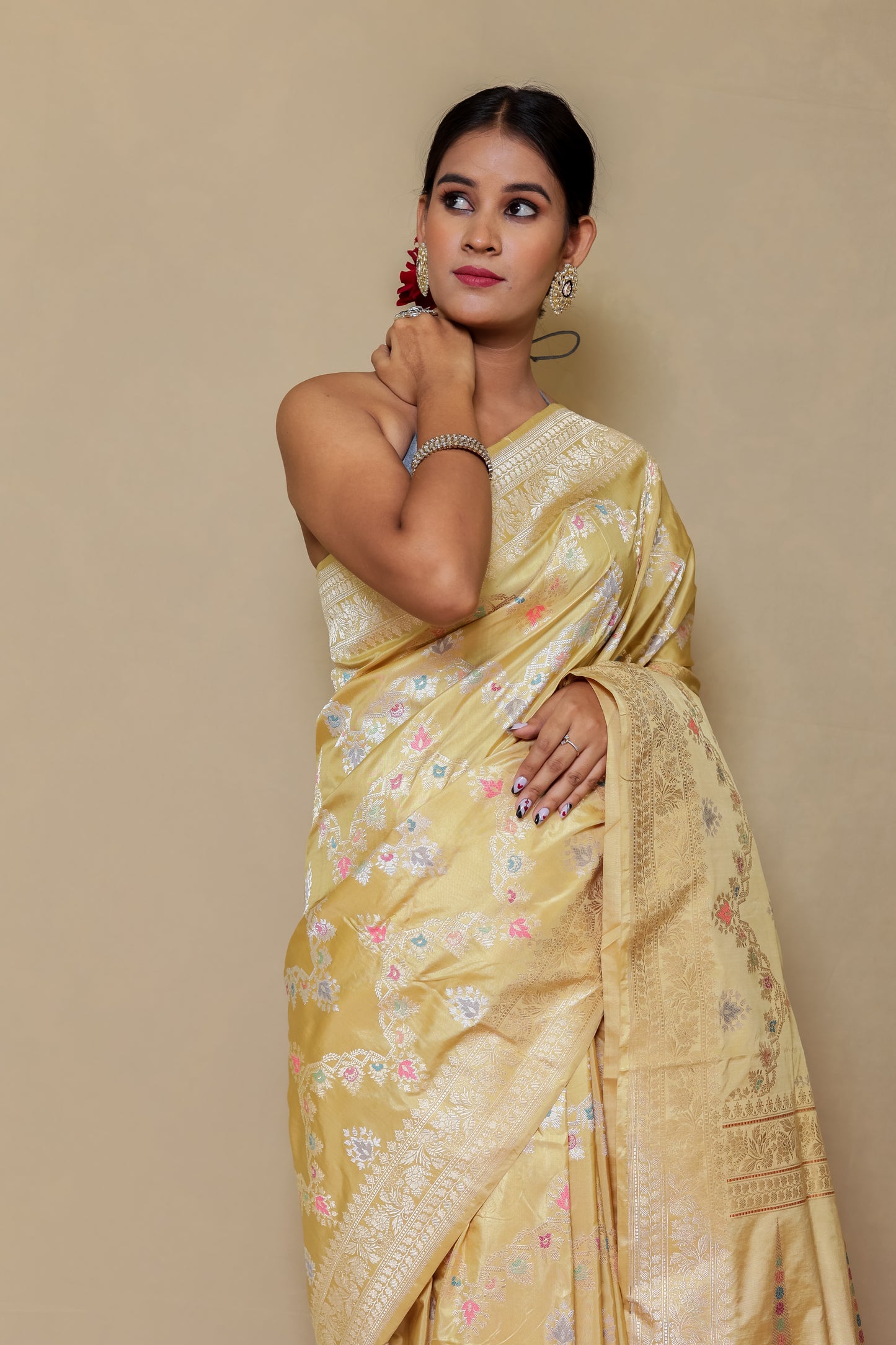 Banarasi Meenakari Jali Design - Cream Golden Mina Flower Saree