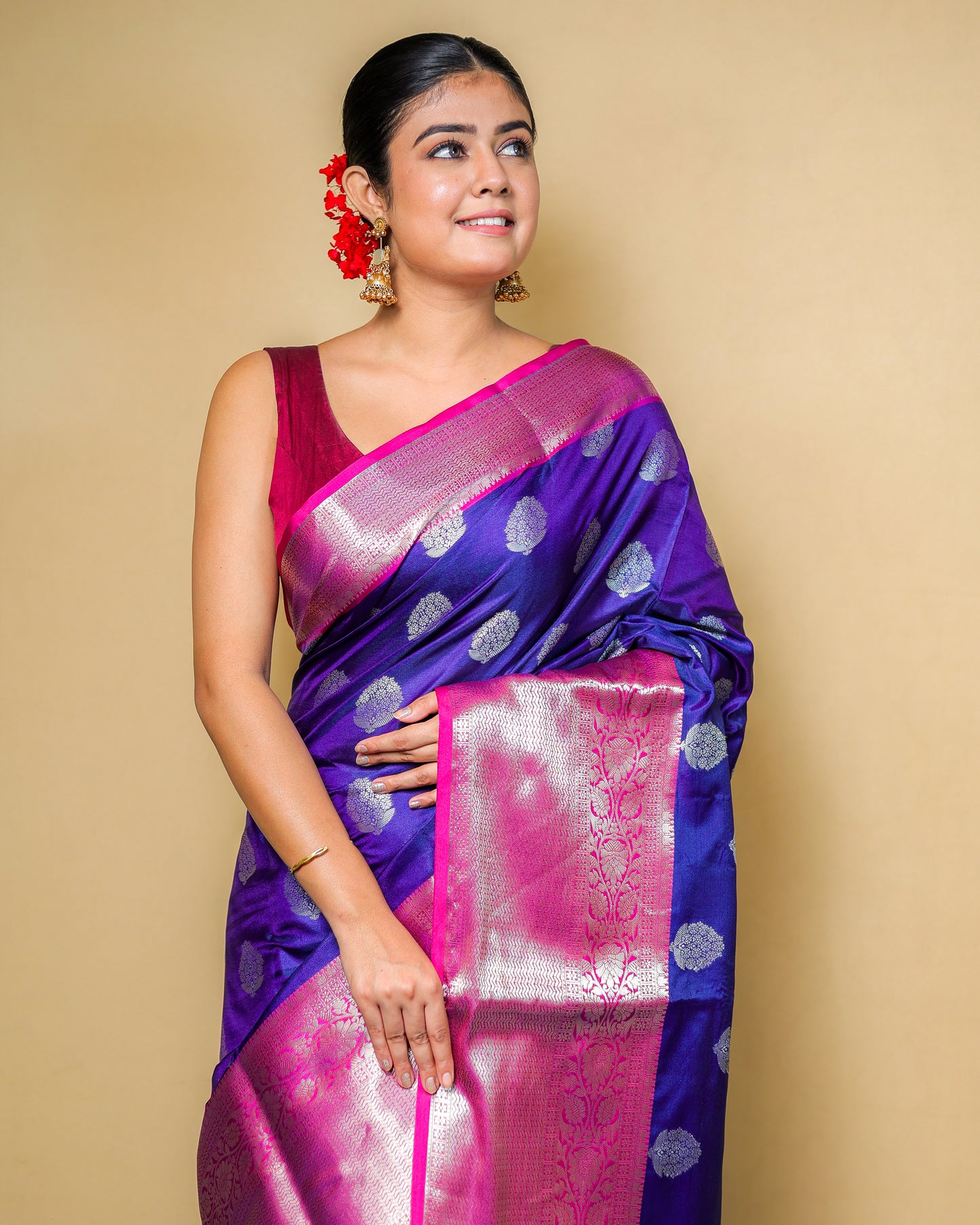 Royal Banarasi Silk in kanjiwaram style Saree in contrast colour