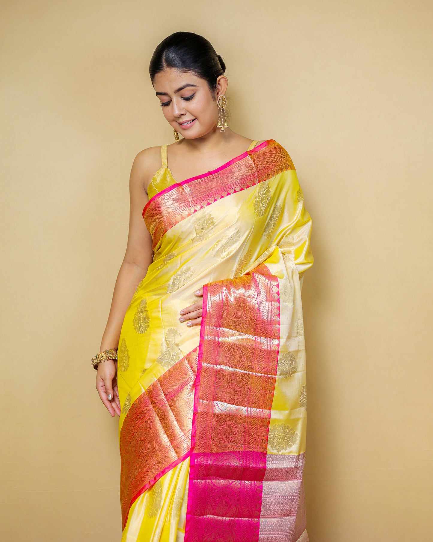 Yellow & Pink Silk Blend Saree with Contrast Zari Border – 6m Saree + 2m Blouse