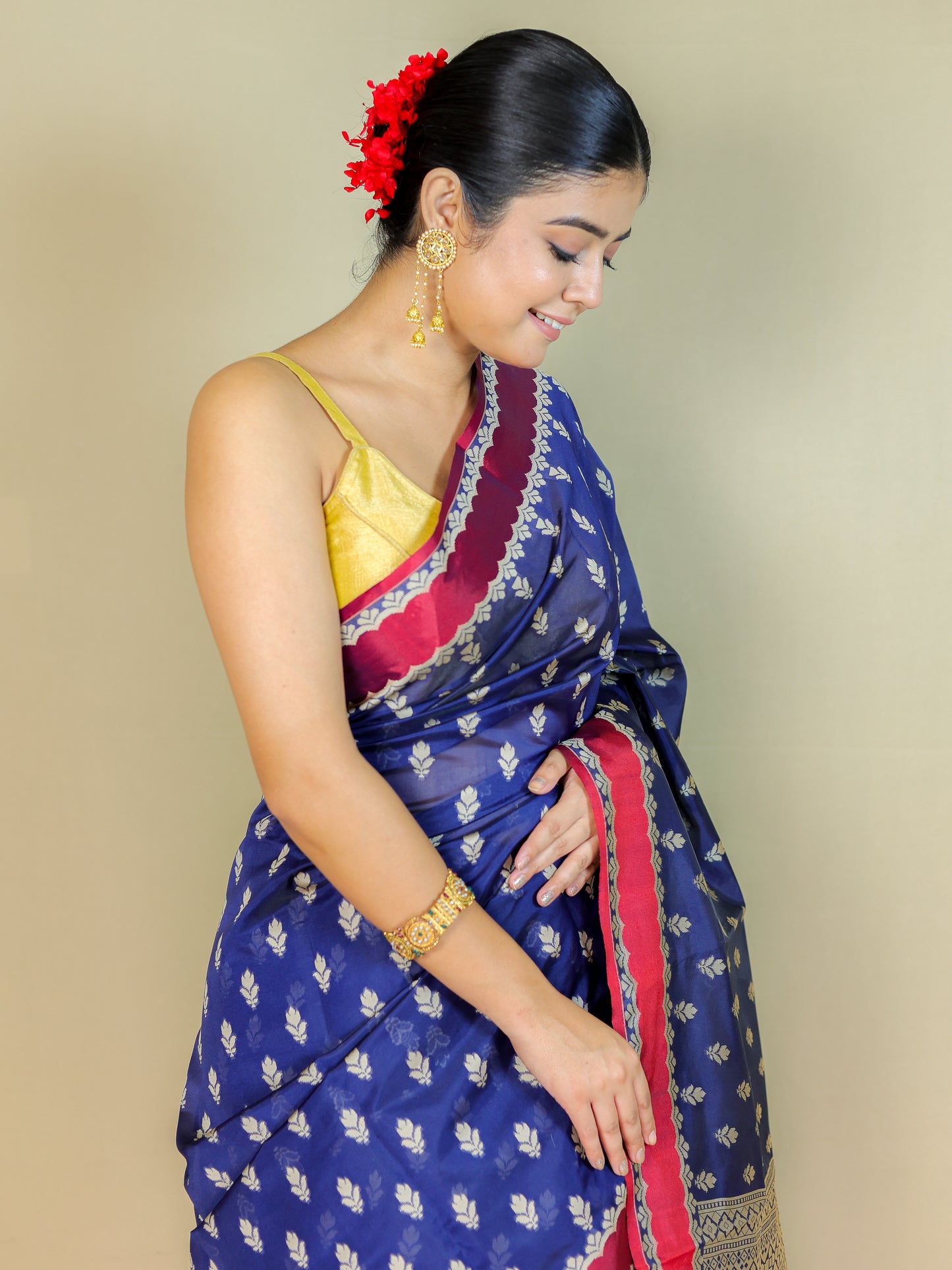 Blue Cotton Saree with Printed Border – Daily Wear Saree with Blouse Piece