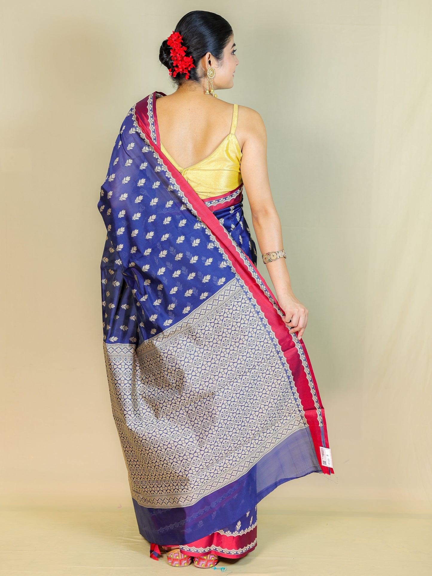Blue Cotton Saree with Printed Border – Daily Wear Saree with Blouse Piece