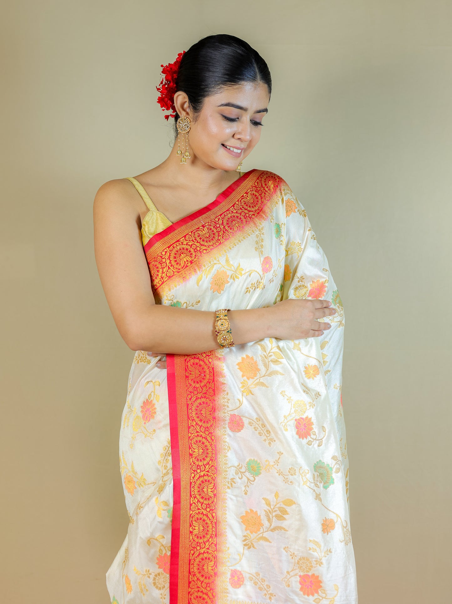 White Silk Blend Saree with Multicolor Floral Design & Red Zari Border – Festive Wear