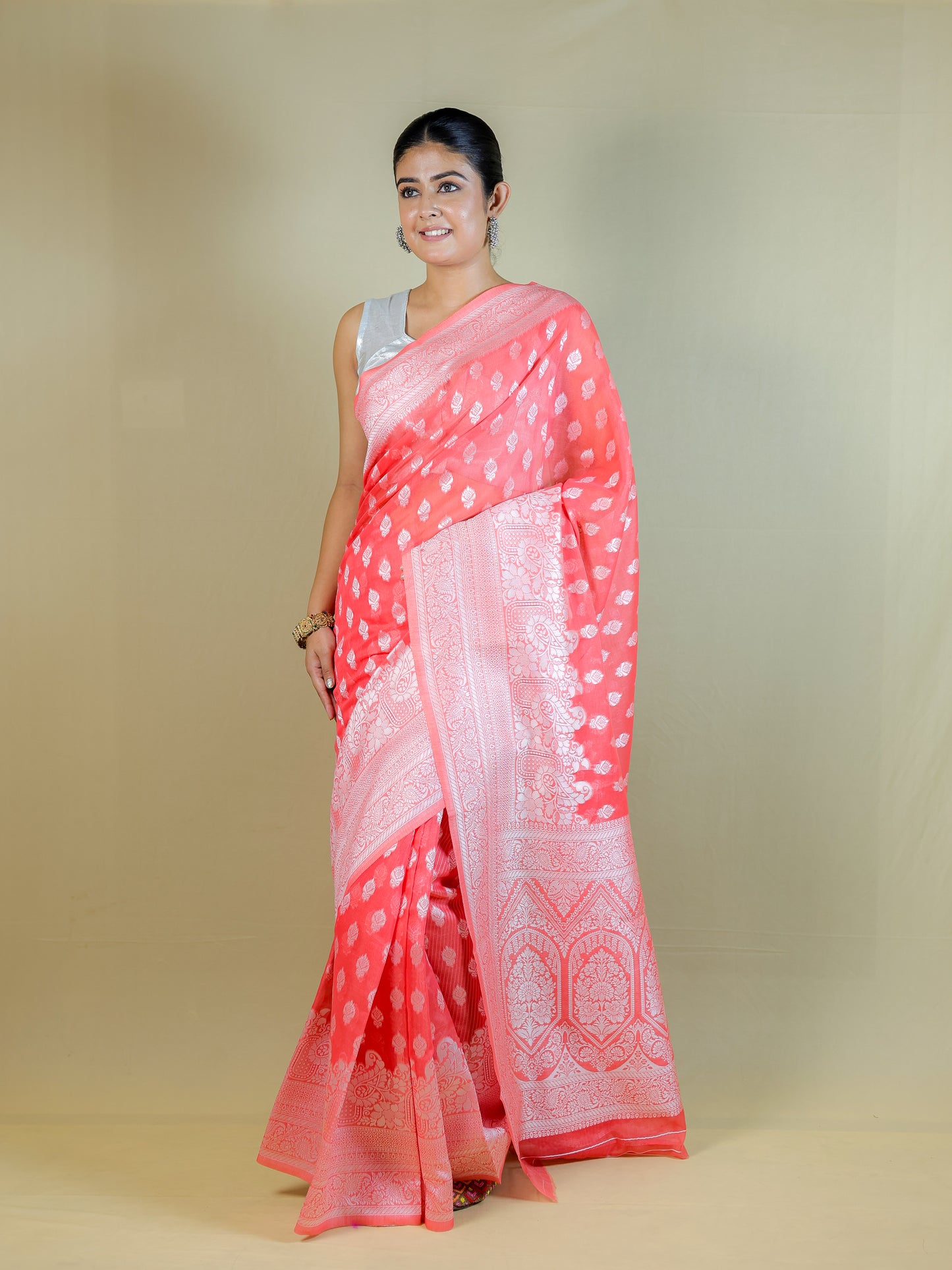 Elegant Cotton Saree with Blouse Piece – Daily & Festive Wear