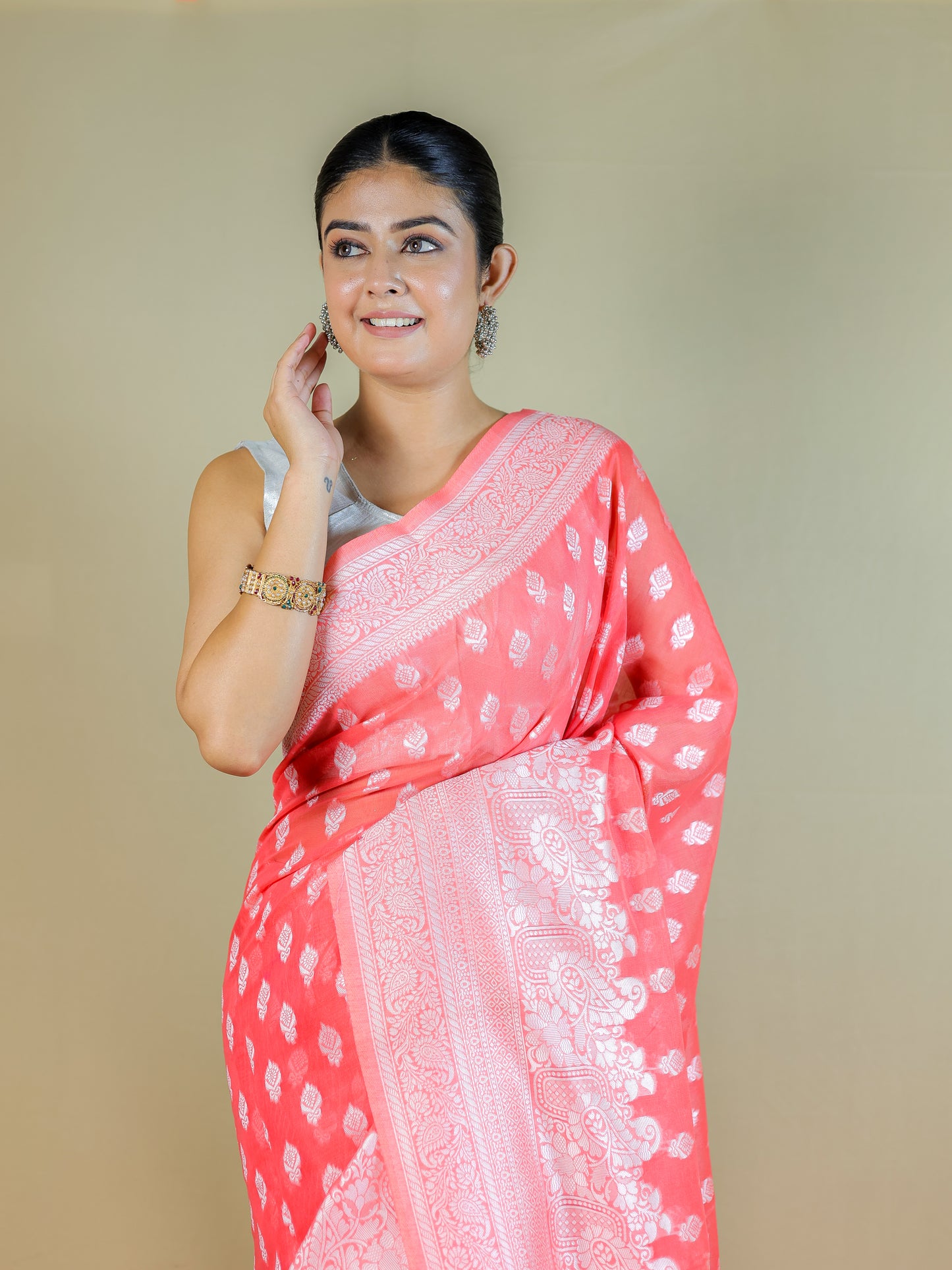 Elegant Cotton Saree with Blouse Piece – Daily & Festive Wear