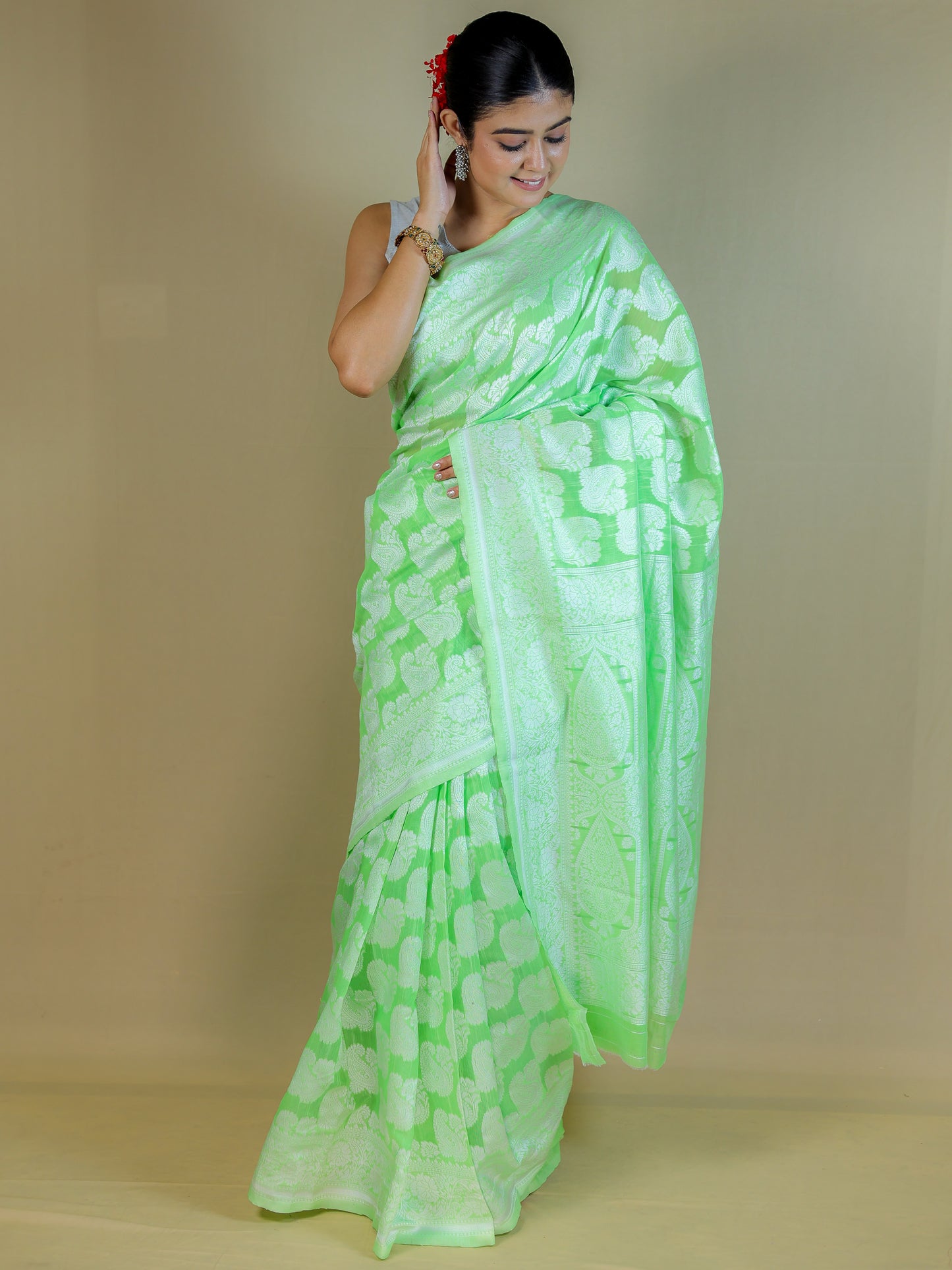 Elegant Green Cotton Saree with Blouse Piece – Daily & Festive Wear