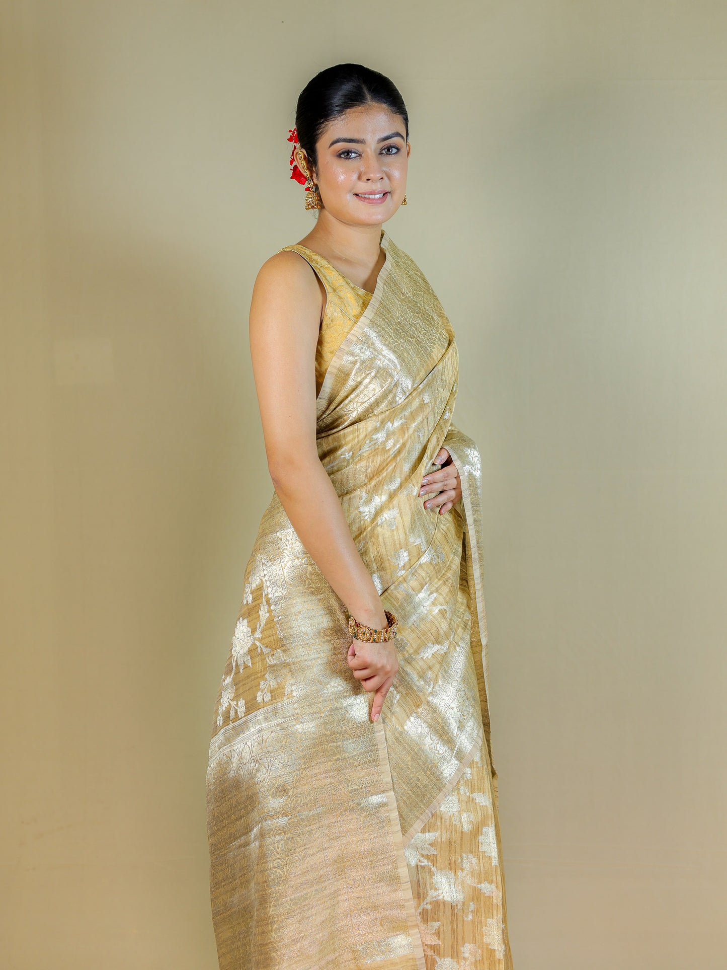 Tusshar Silk Banarasi Gold Saree with Blouse Piece