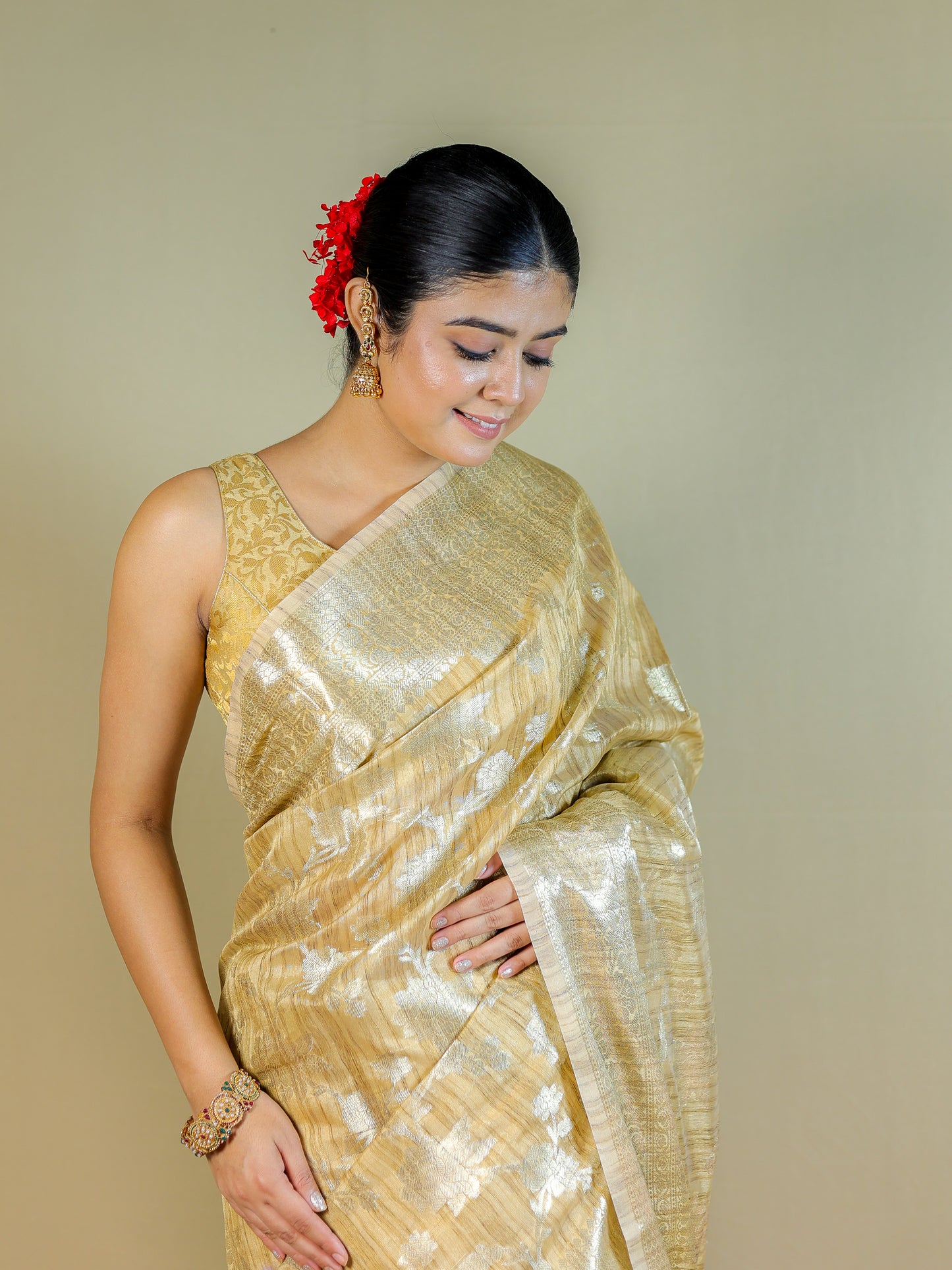 Tusshar Silk Banarasi Gold Saree with Blouse Piece