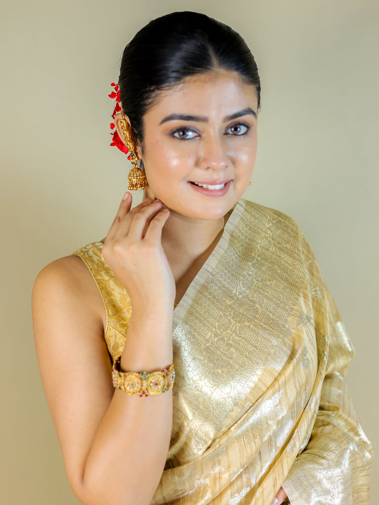 Tusshar Silk Banarasi Gold Saree with Blouse Piece