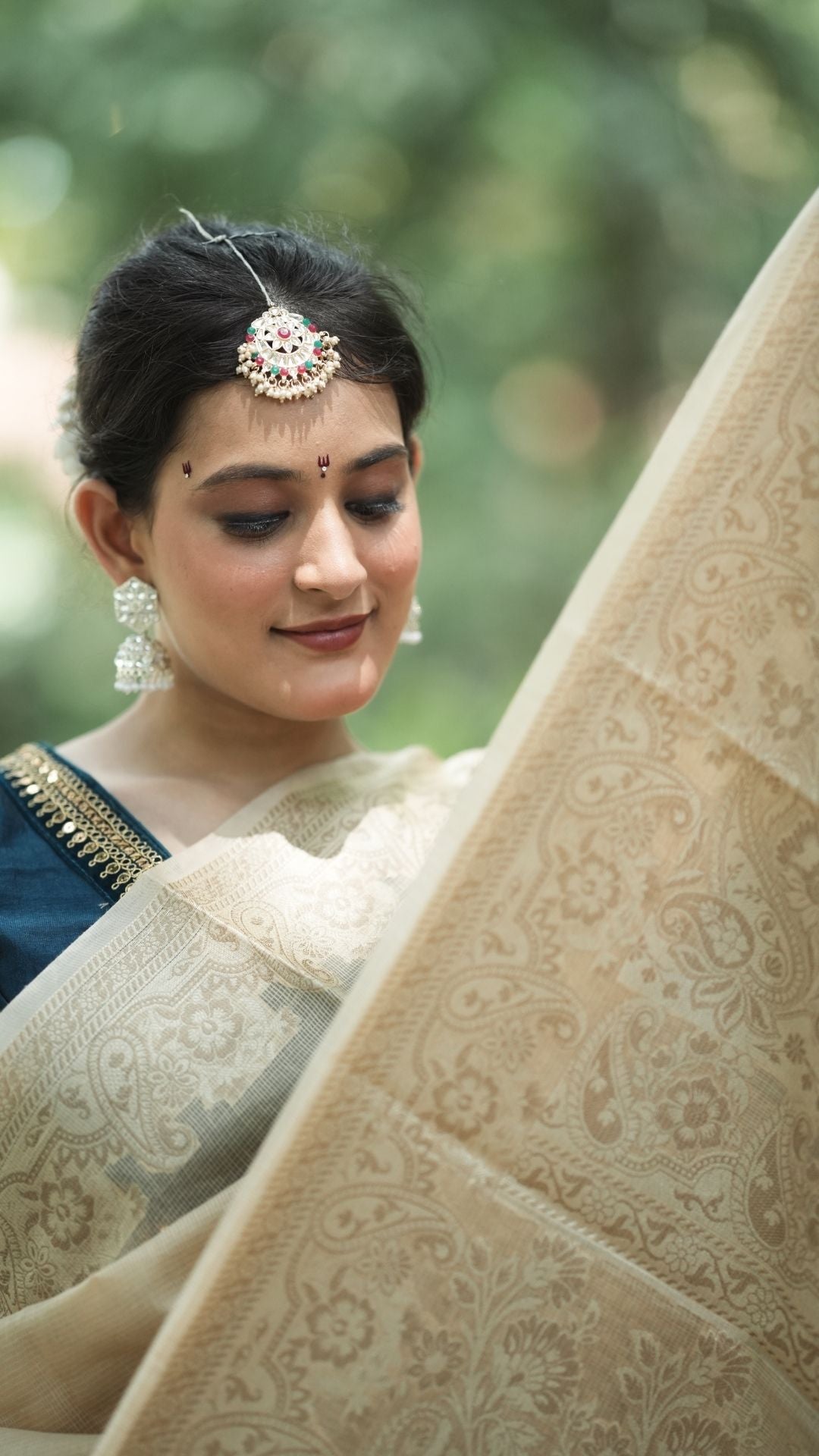 Cotton Check Super Net Resham Saree – Ivory Dream