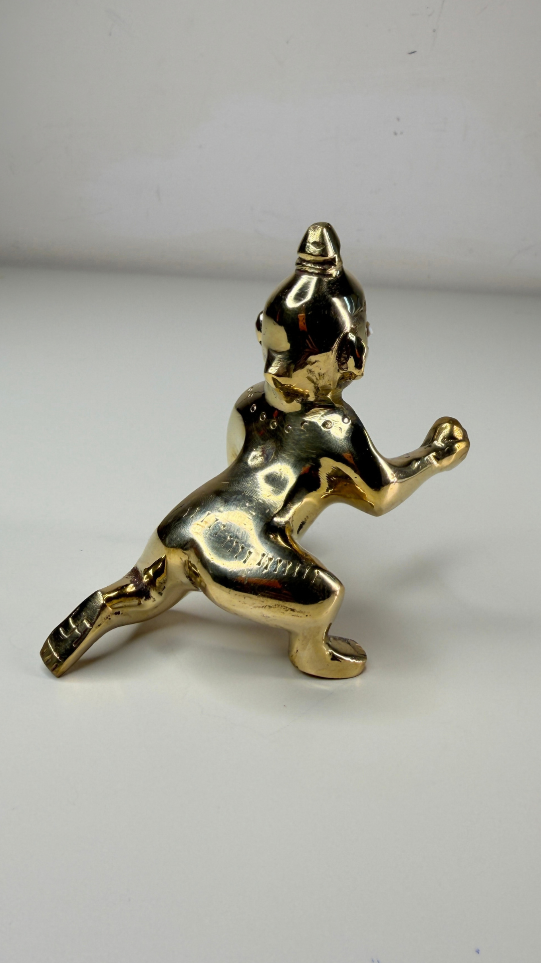 Premium Handcrafted Brass Laddu Gopal Idol – Crawling Bal Krishna Murti for Home Temple & Pooja