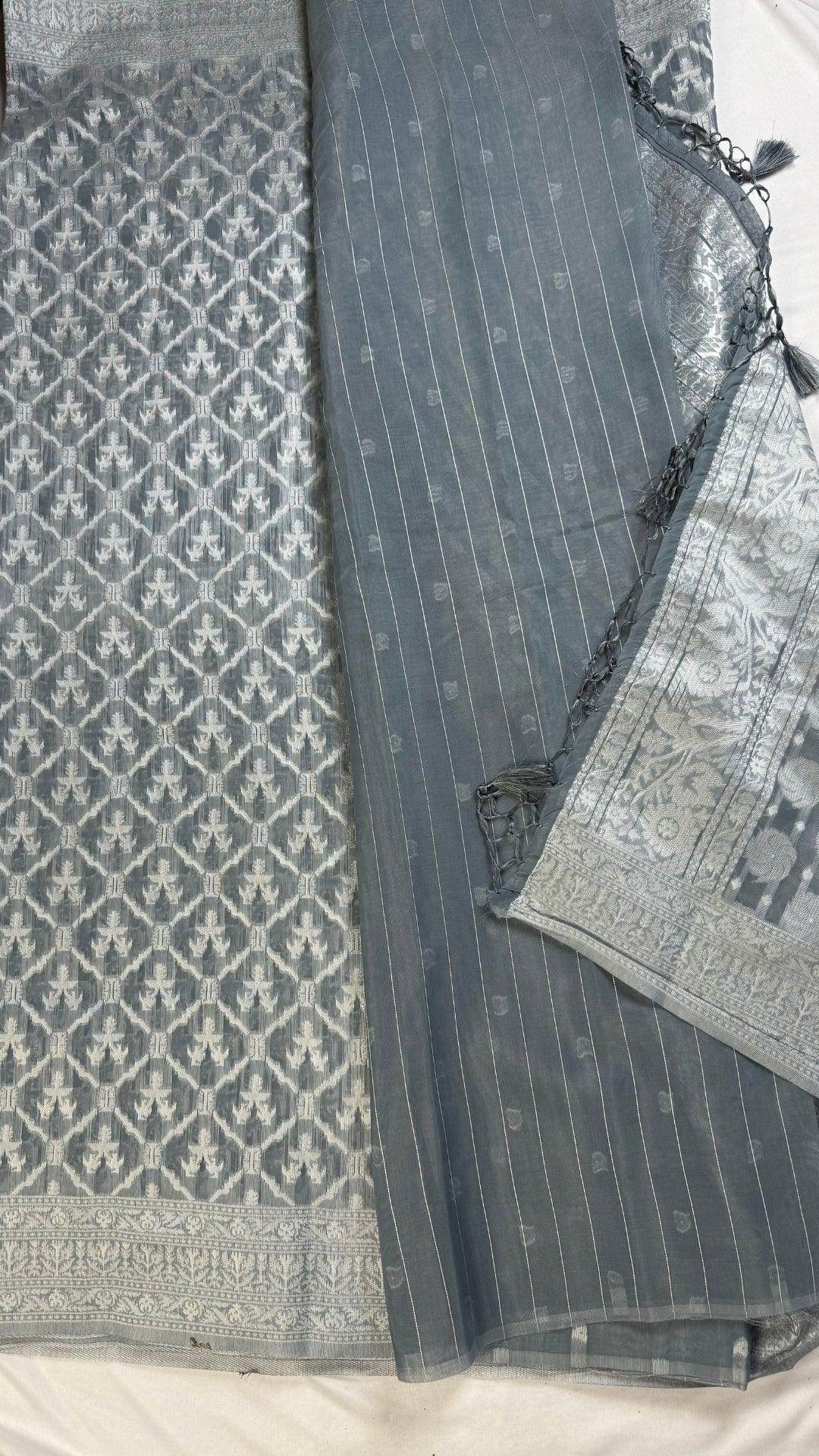 banarashe Grey & White Handloom Banarasi Cotton Saree with Tribal & Animal Motifs - Baranashe - banarashe Grey & White Handloom Banarasi Cotton Saree with Tribal & Animal Motifs