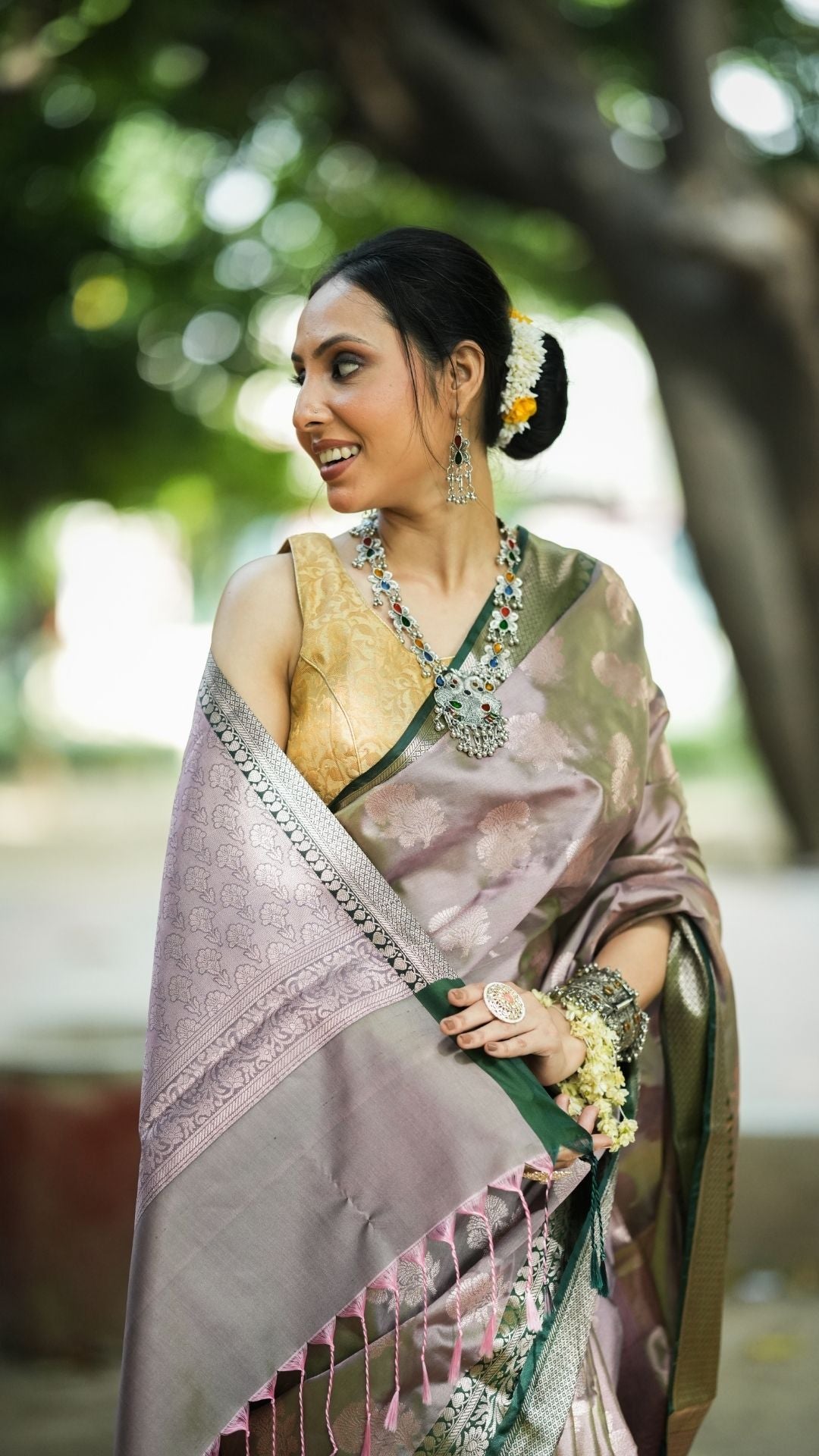 Cotton Zamdani Plain Saree – Purple with Green Border