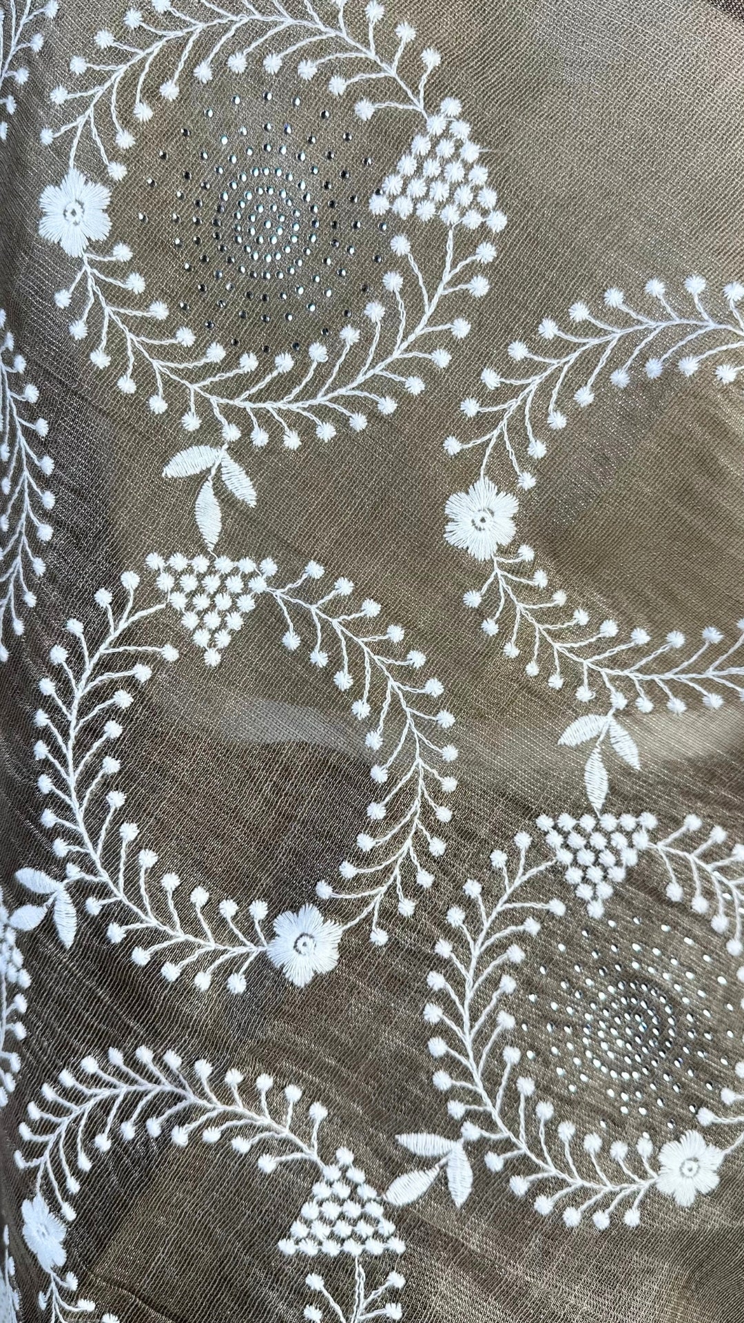 Elegant grey tissue Saree with Embroidery border& Floral Motifs,