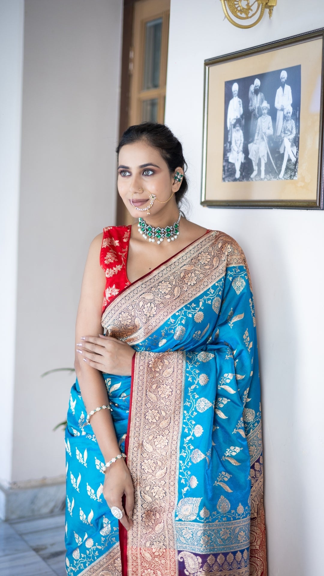 Blue Kanjivaram Silk Saree with Dual-Tone Copper Zari Weave