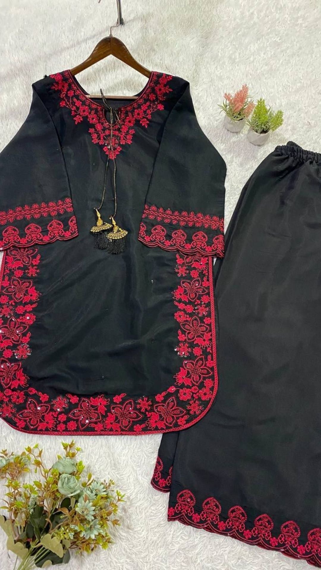 Black Embroidered Co-Ord Set For Women With Palazzo