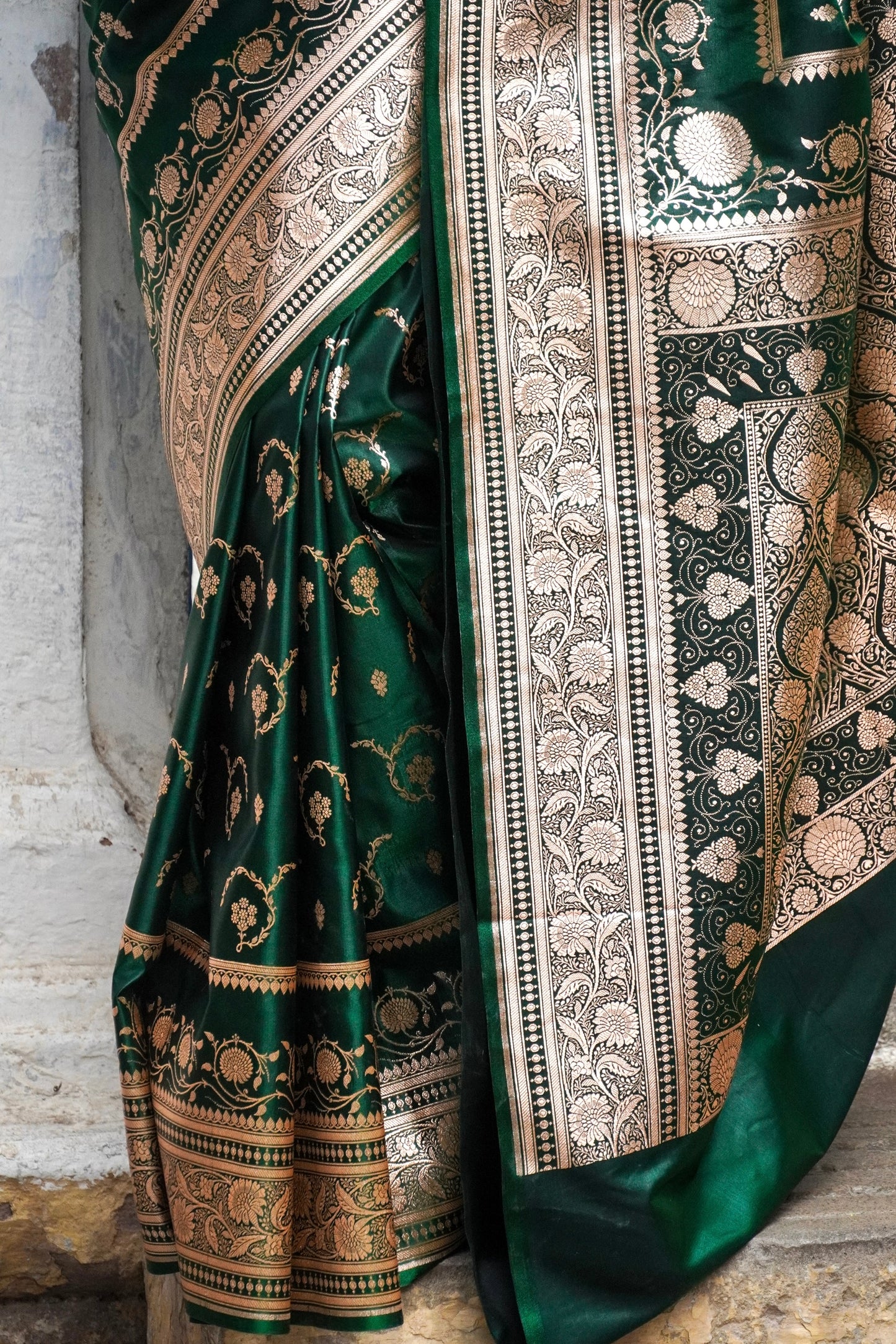 Emerald Grace – Royal Green Banarasi Saree with Elegant Silver Border