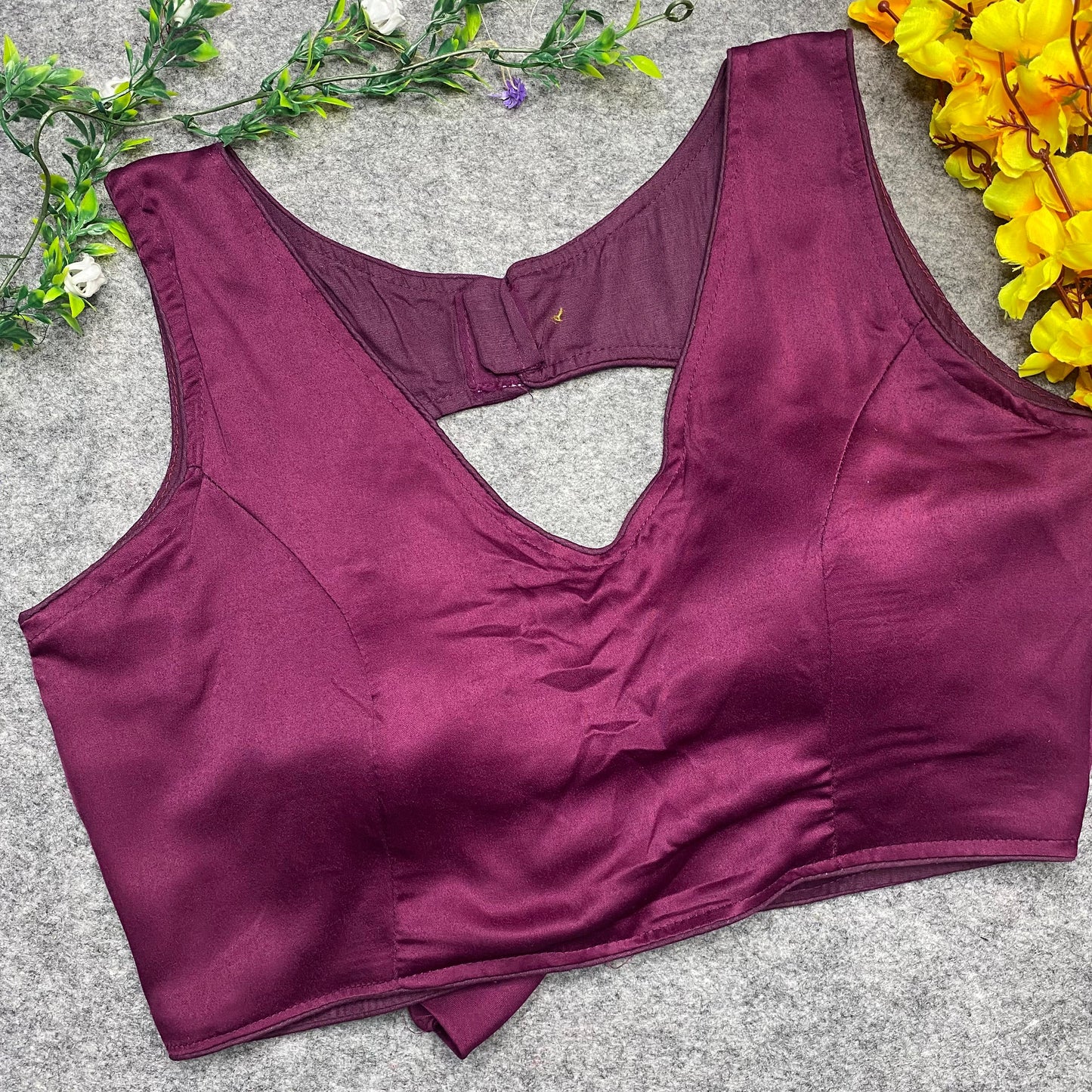 Semi-Satin Sleeveless Blouse Featuring Heart-Shaped Back Design