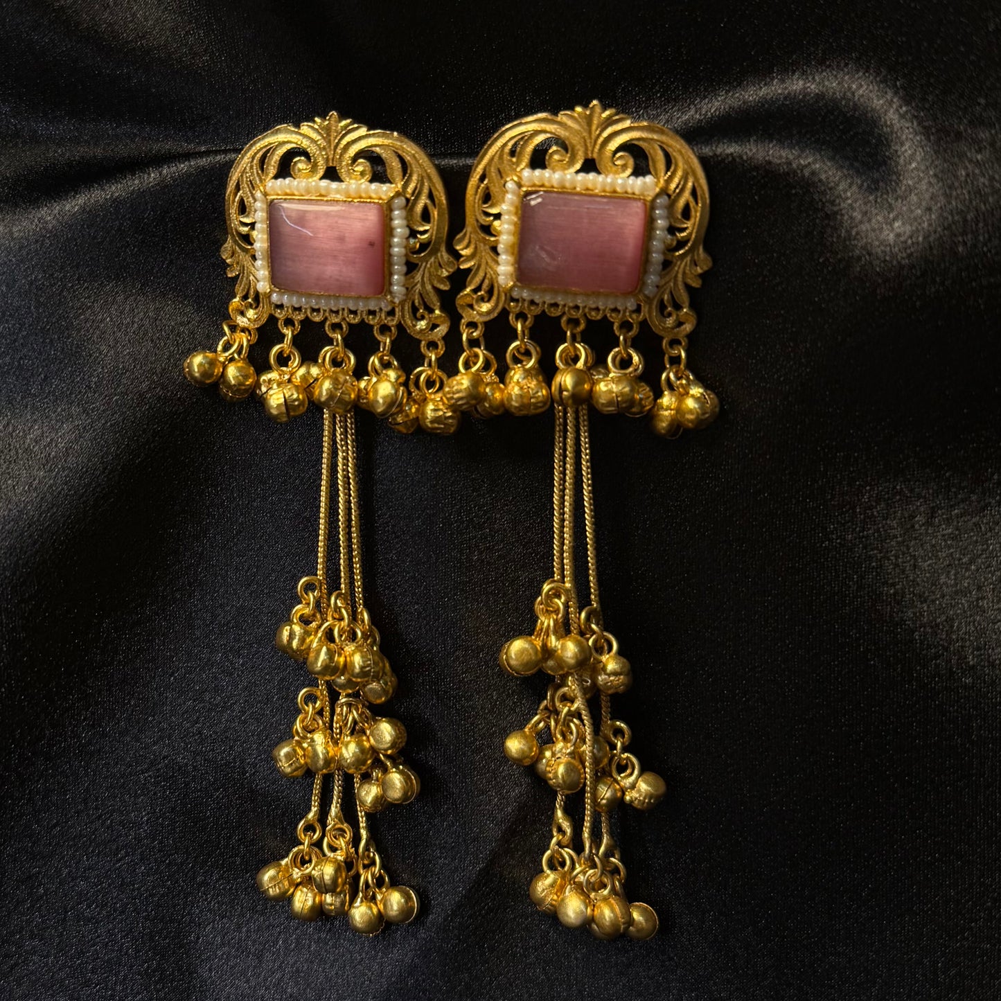 Kashmiri Brass Ghungroo Jhumka Earring Baby Pink