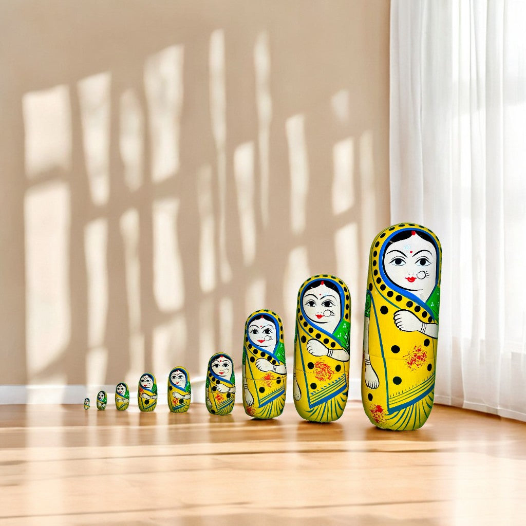 Wooden Handicraft Nesting Doll - Set of 5