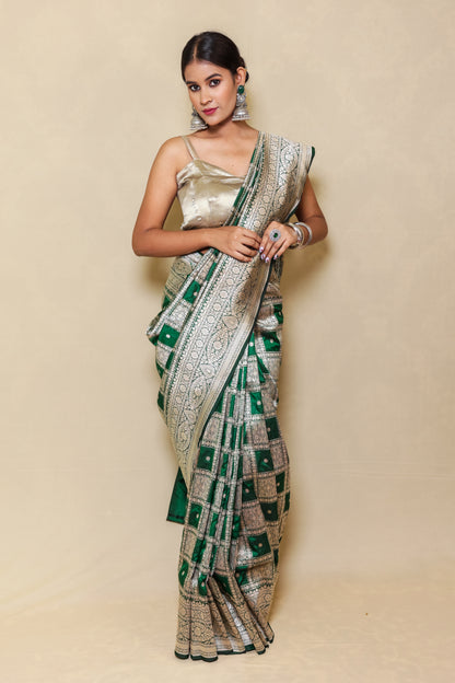 Kanchipuram Banarasi Silk Saree Bottle Green