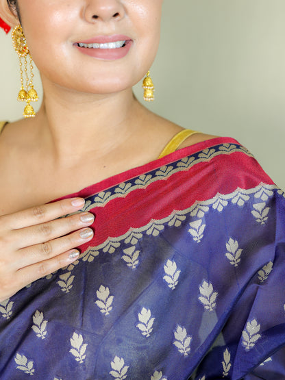 Blue Cotton Saree with Printed Border – Daily Wear Saree with Blouse Piece