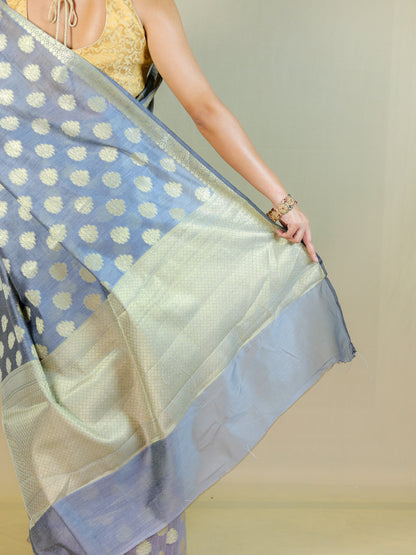 Elegant Grey Banarasi Silk Saree with Golden Zari Work & Blouse Piece