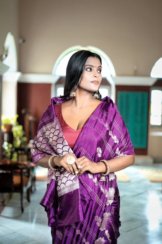 அடர் வயலட் ஊதா பனாரசி பட்டுப் புடவை