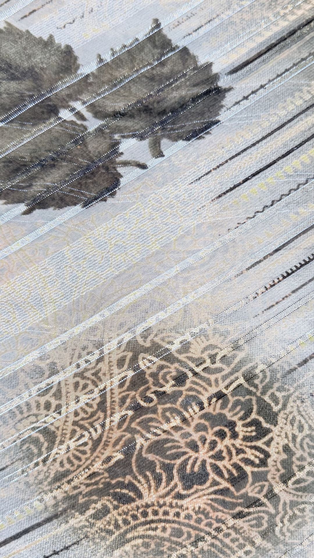 Beige Printed Synthetic Saree with Leaf Print
