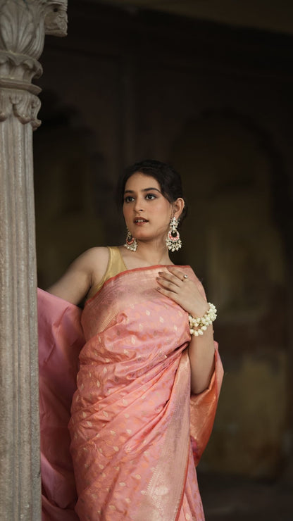 Pure Silk Handloom Tanchoi Booti Saree – Pink with Golden Zari Border