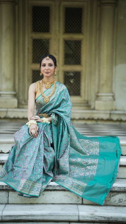 Pure Silk Handloom Dohri Tanchoi Zari Booti Saree