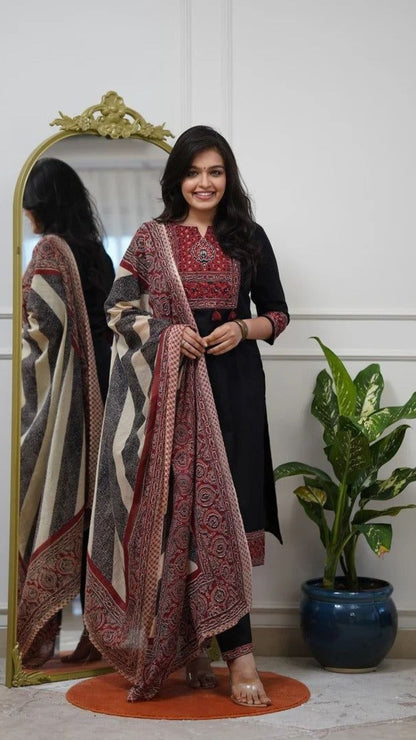 Midnight Black Royal Kalamkari Cotton Suit Set