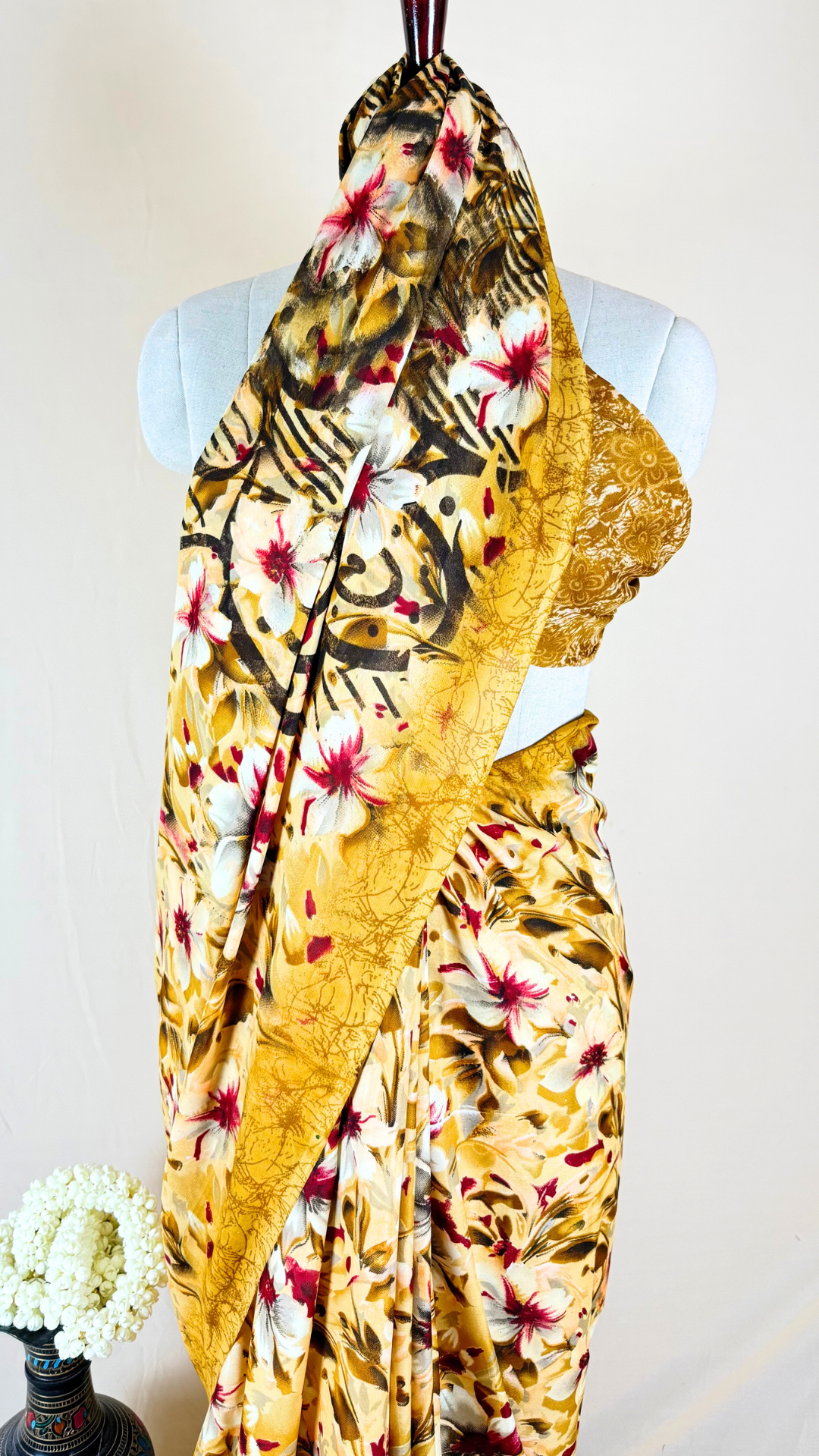 Folor Print Banarasi Georgette Saree (Yellow)