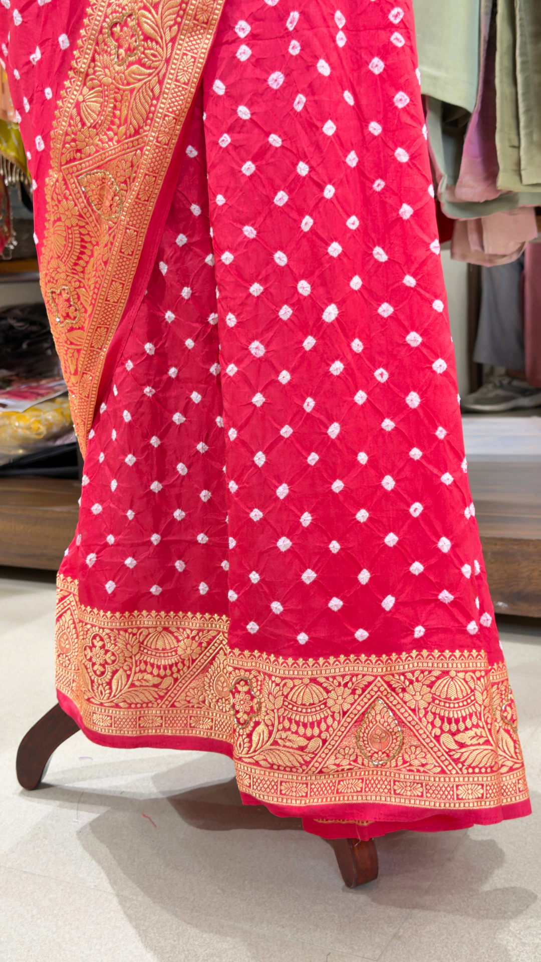 Banarashe Women’s Rani Pink Banarasi Saree with White Buti & Golden Floral Woven Border