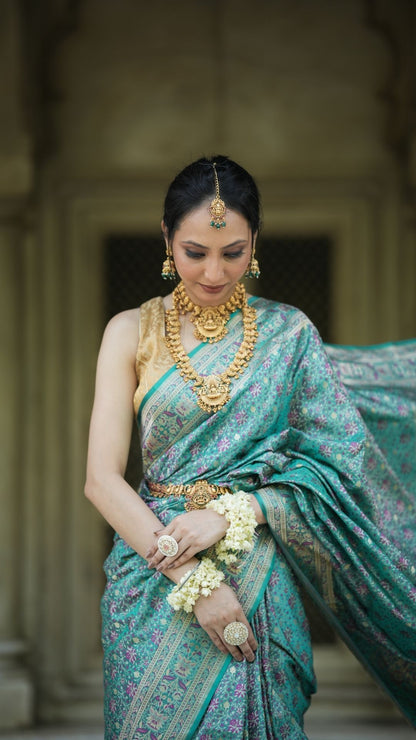 Pure Silk Handloom Dohri Tanchoi Zari Booti Saree
