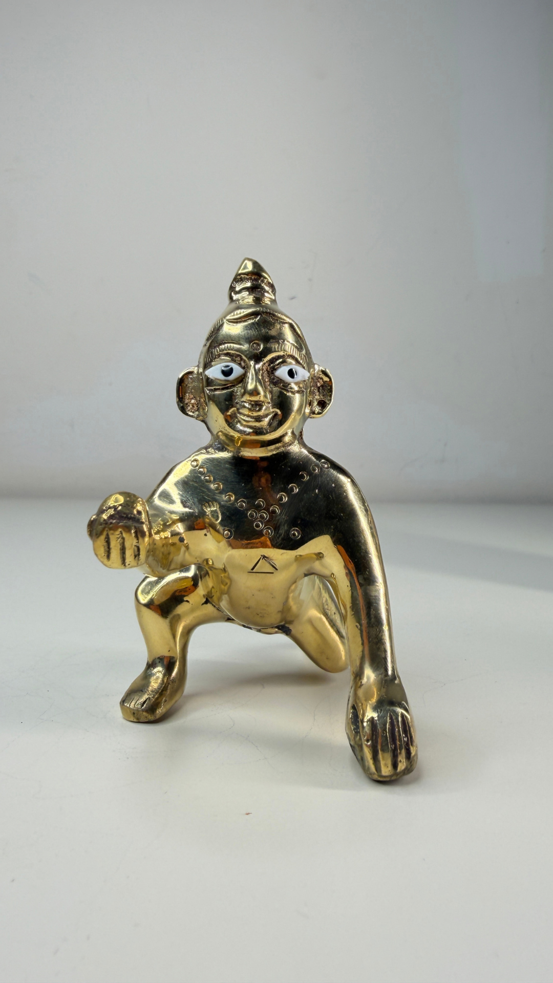 Premium Handcrafted Brass Laddu Gopal Idol – Crawling Bal Krishna Murti for Home Temple & Pooja