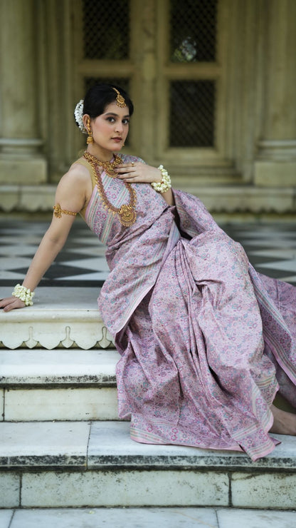 Pure Silk Handloom Dohri Tanchoi Zari Booti Saree – Lavender Grey