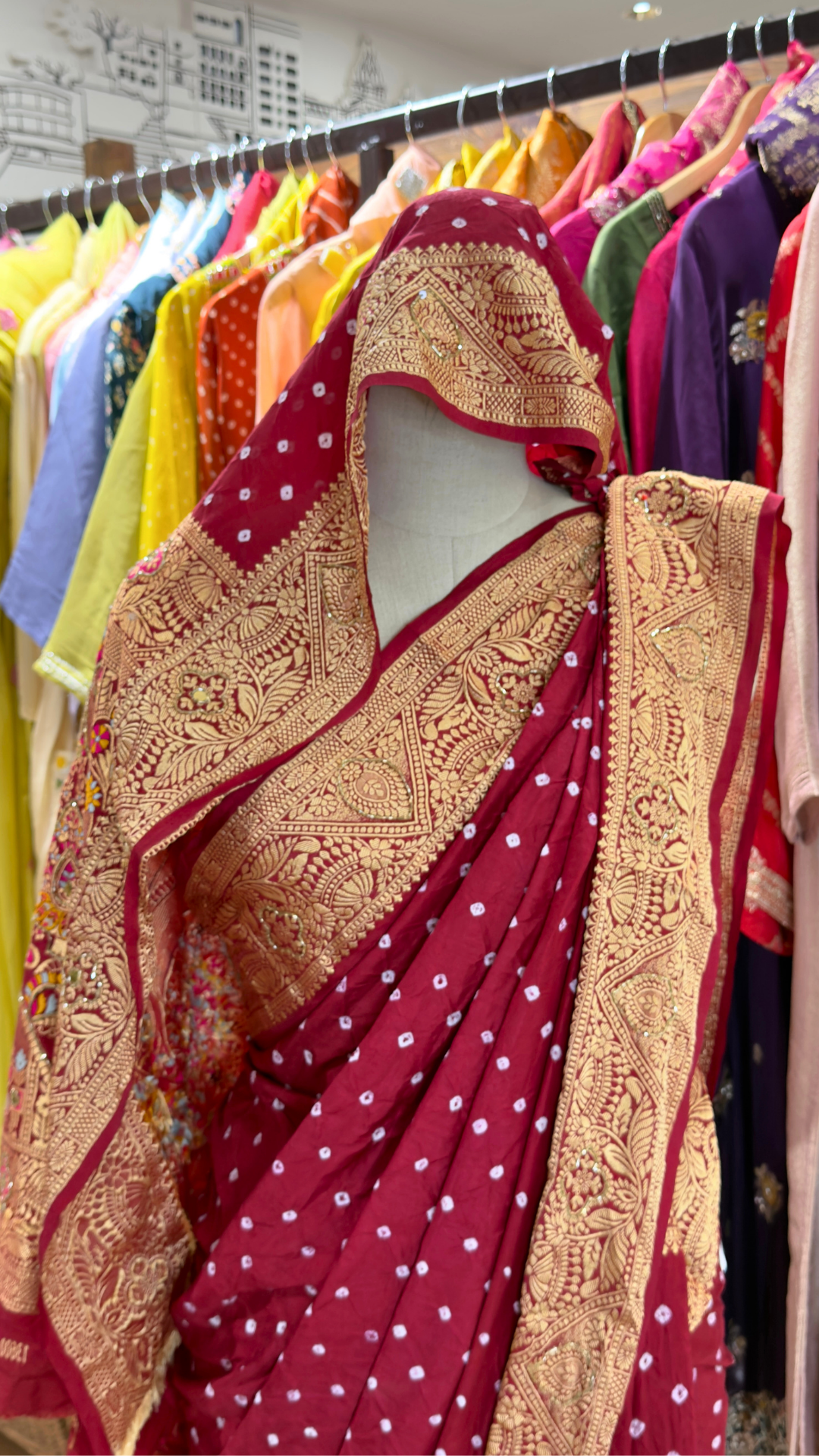 Designer Maroon Dola Silk Saree with Golden Zari Work & Bandhani Motifs – Printed Blouse Included
