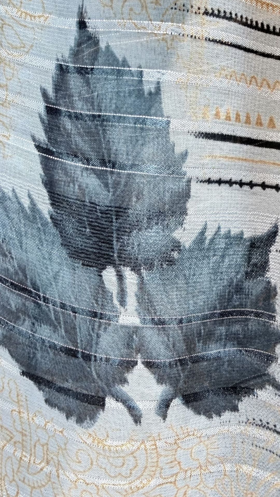 Grey Printed Synthetic Saree with Leaf Print