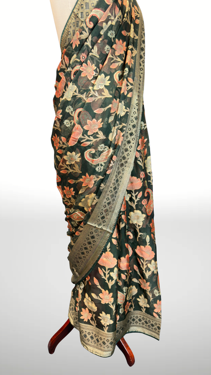 BanaraShe Dark Green Floral Printed Saree with Traditional Paisley Motifs & Green Designer Border