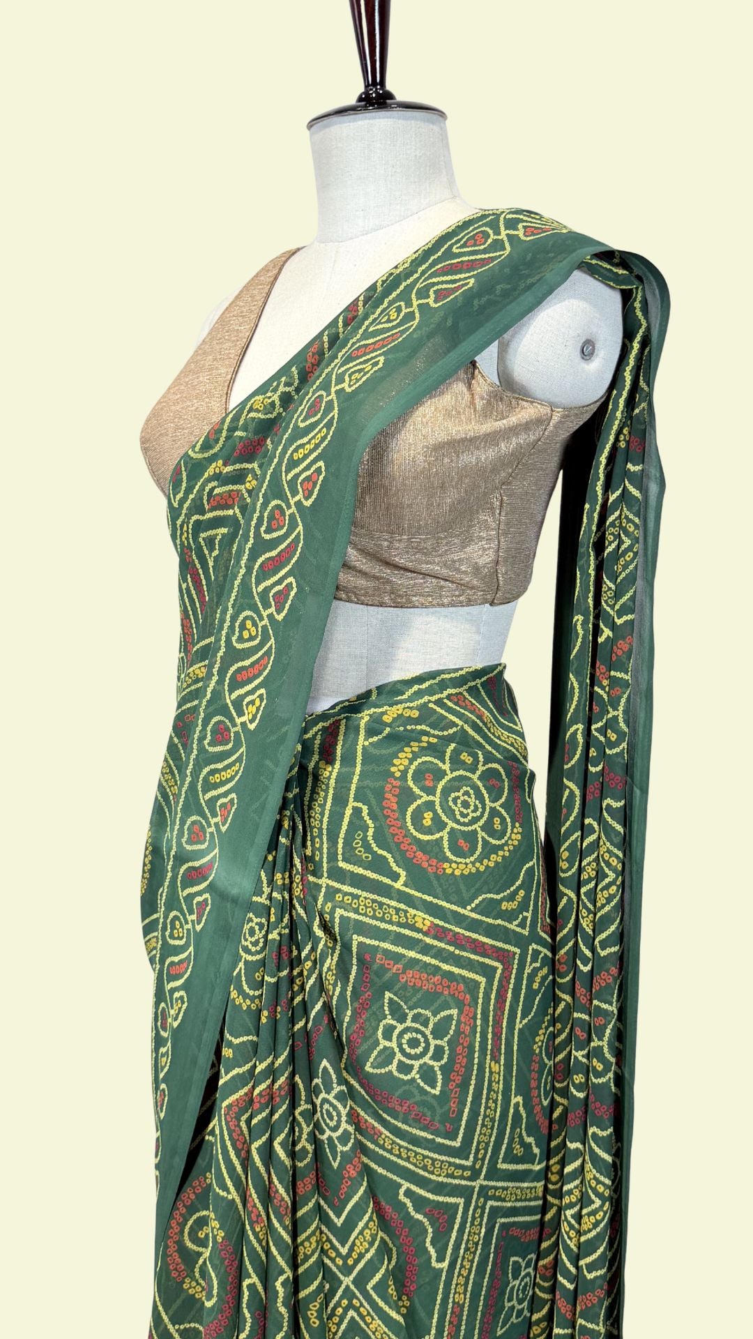 Green Geometric Printed Synthetic Saree