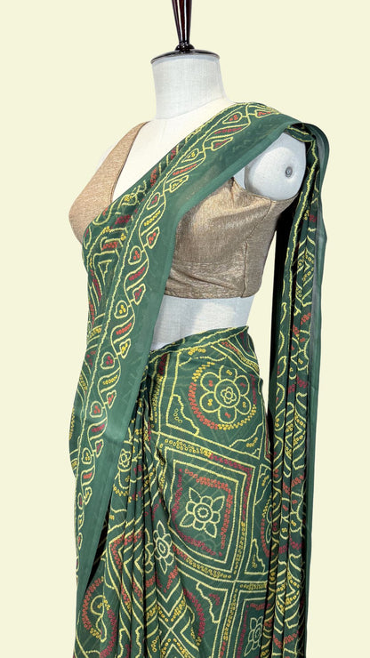 Green Geometric Printed Synthetic Saree