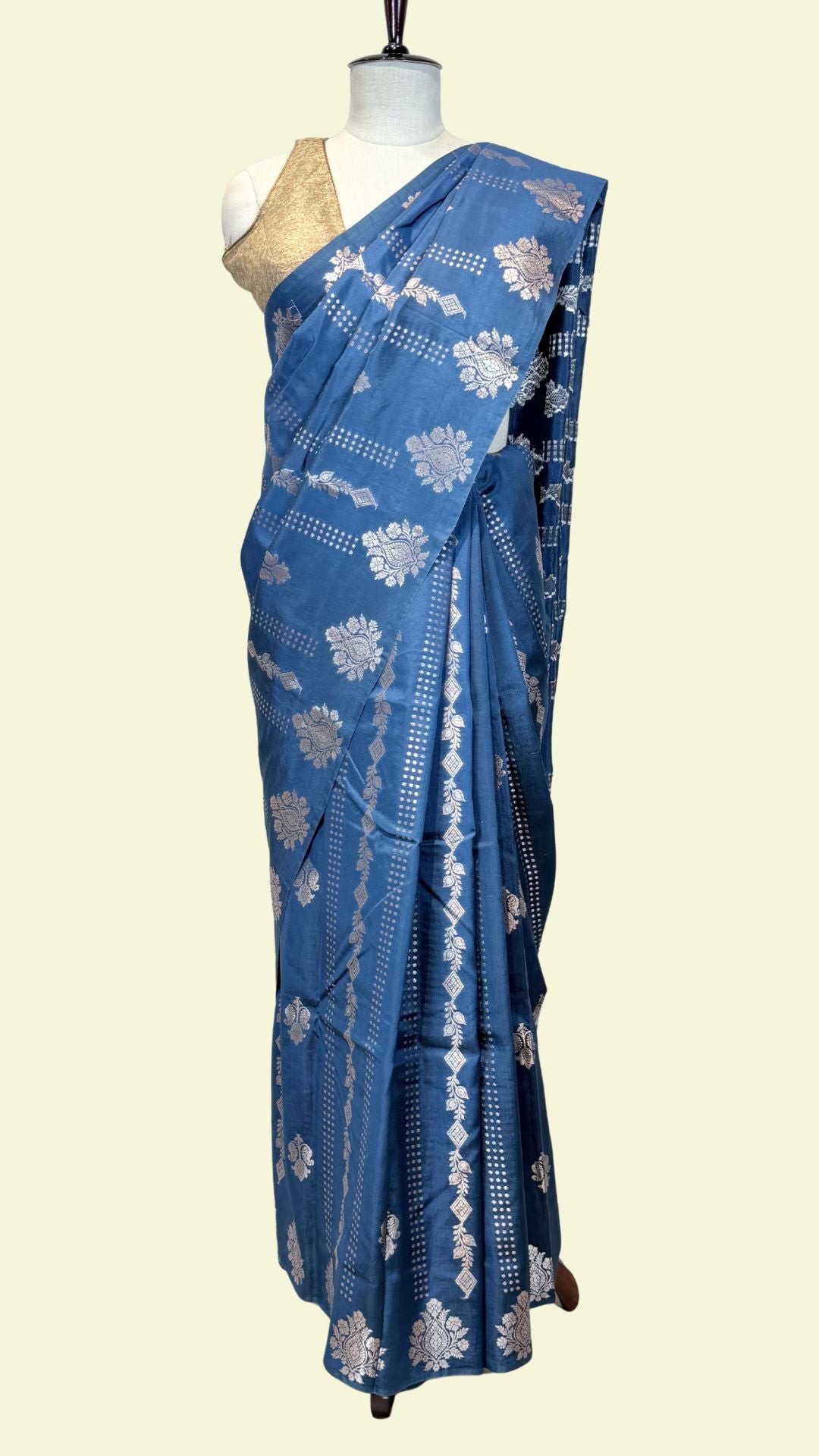 Blue Raw Mango Silk Saree with Silver Zari Floral Weaving