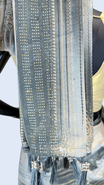 Grey Printed Synthetic Saree with Leaf Print