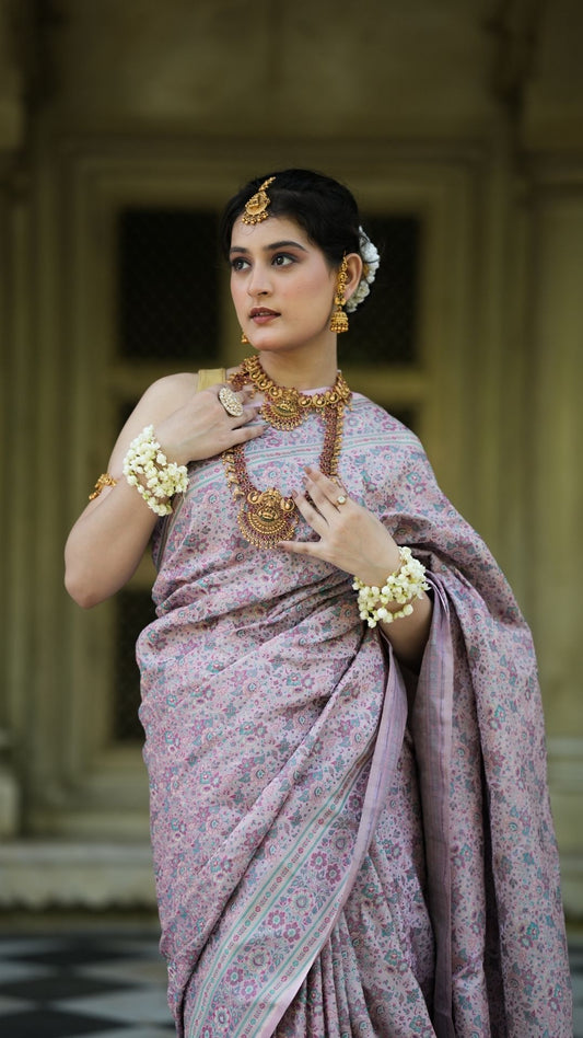 Pure Silk Handloom Dohri Tanchoi Zari Booti Saree – Lavender Grey