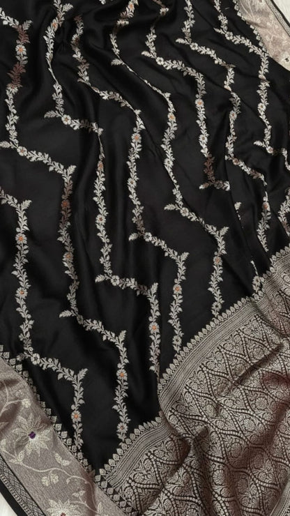 Elegant Black Banarasi Semi Chiffon Saree with Zari Laheriya Weaving & Meenakari Work