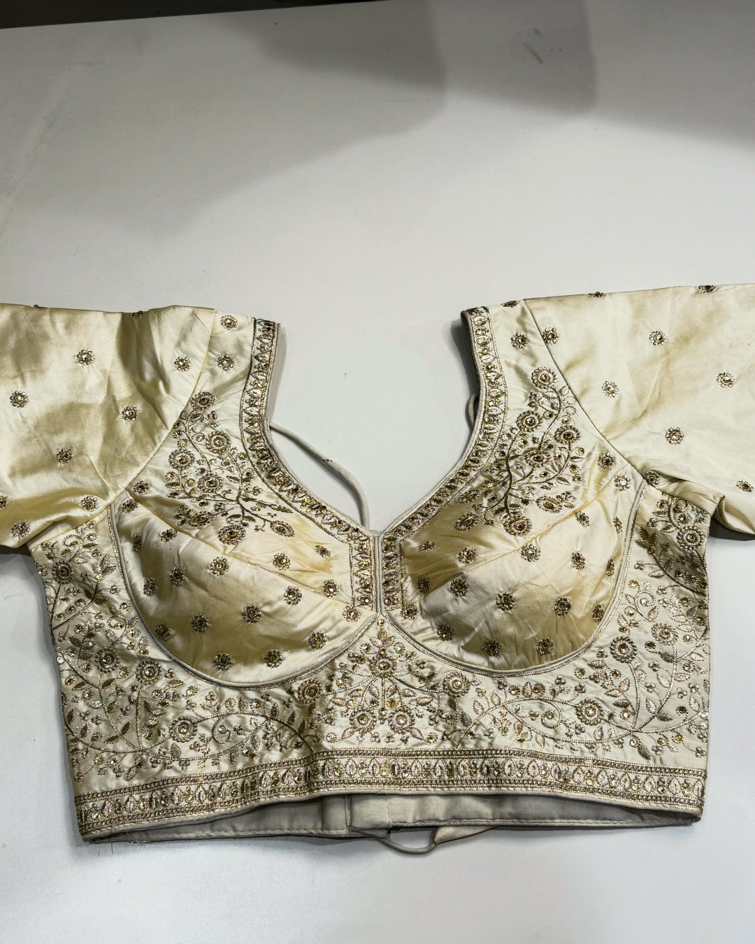 Banarashe Off-White Raw Silk Bridal Blouse with Floral Zari Borders