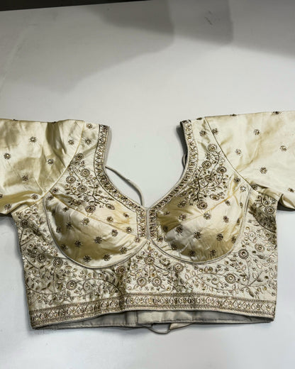 Banarashe Off-White Raw Silk Bridal Blouse with Floral Zari Borders