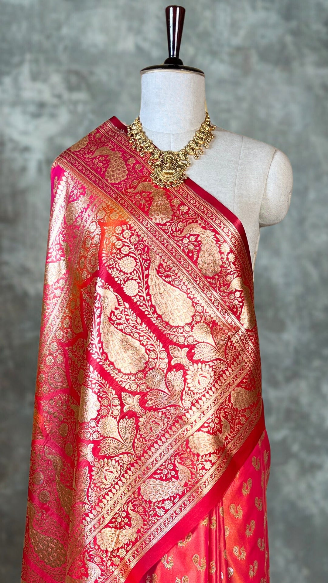 Regal Rani Pink and Orange Dual-Tone Banarasi Silk Saree with Gold Zari Paisley Weave
