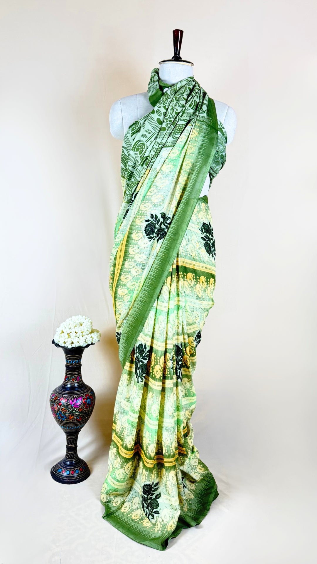 Floral Print Banarasi Georgette Saree  (Green)