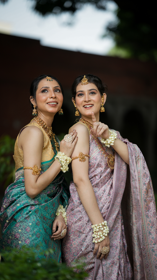 शुद्ध रेशम हथकरघा टेहरी तुनचोई रेशम जामावार कार्य